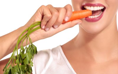 What foods or habits should I avoid to keep my teeth healthy and white?